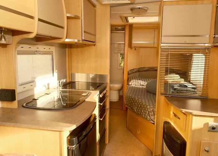 Sundale Caravan Retreat 4 Berth - Wanaka