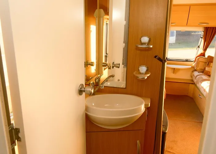 Sundale Caravan Retreat 4 Berth - * Wanaka