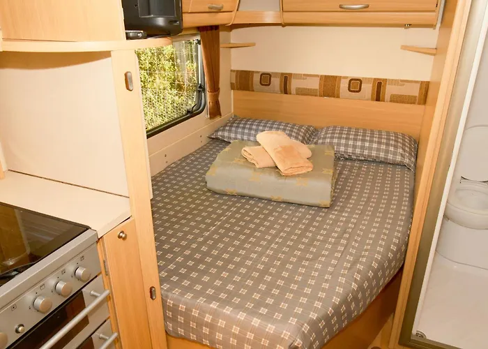 Sundale Caravan Retreat 4 Berth - * Wanaka