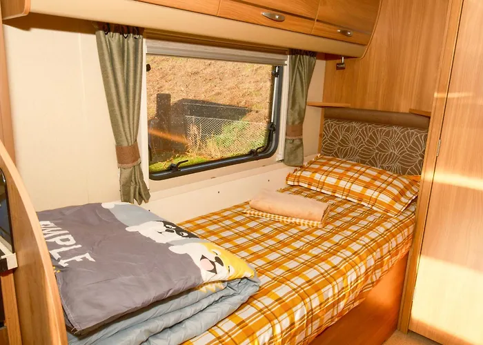 Sundale Caravan Retreat 4 Berth -